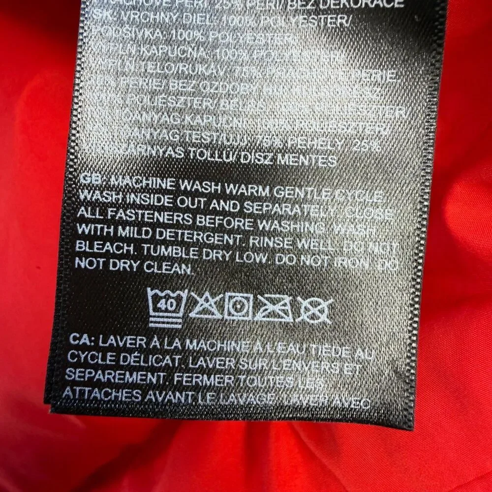 The North Face Boys North Down 600 Down Hooded Puffer Jacket Red Size XL (14-16)